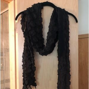 Unique, lightweight, crinkled Scarf!! 😀